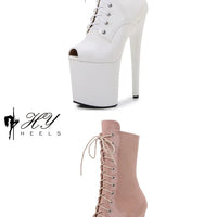 Boots d’été femme – Talon court, perforées et style Peep Toe