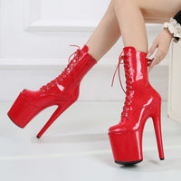 Boots d’été femme – Talon court, perforées et style Peep Toe