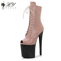 Boots d’été femme – Talon court, perforées et style Peep Toe