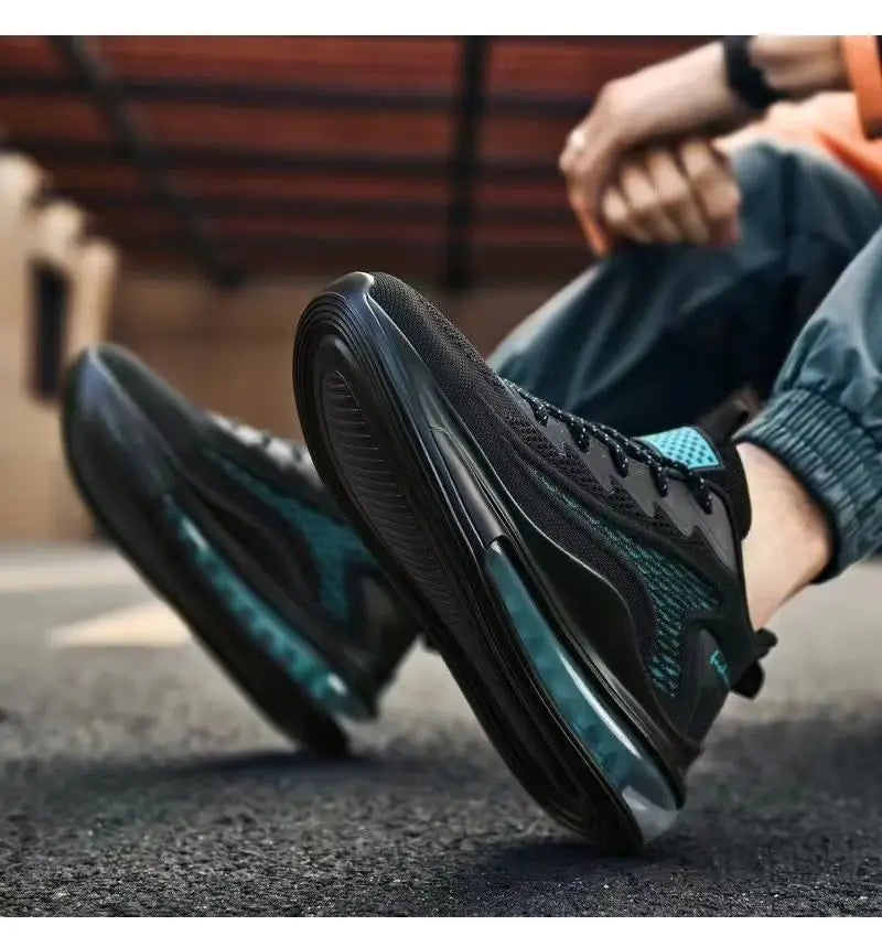 Men's sports sneakers - Breathable mesh and soft cushioning