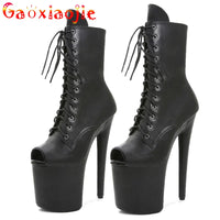 Boots d’été femme – Talon court, perforées et style Peep Toe