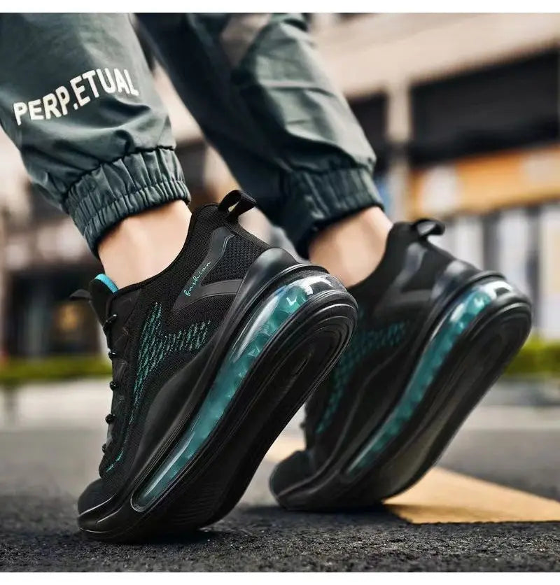 Men's sports sneakers - Breathable mesh and soft cushioning