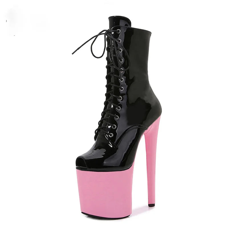 Boots d’été femme – Talon court, perforées et style Peep Toe