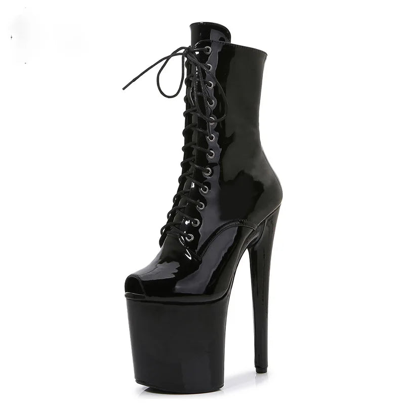 Boots d’été femme – Talon court, perforées et style Peep Toe